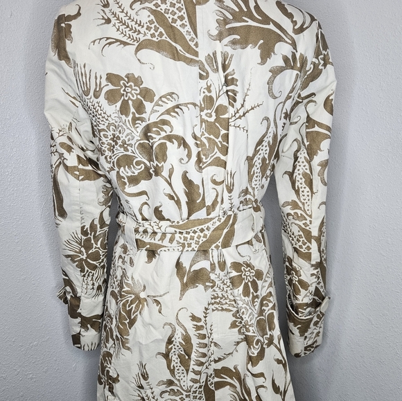 Cabi Wimbledon Courtyard yard trench coat - Picture 6 of 8